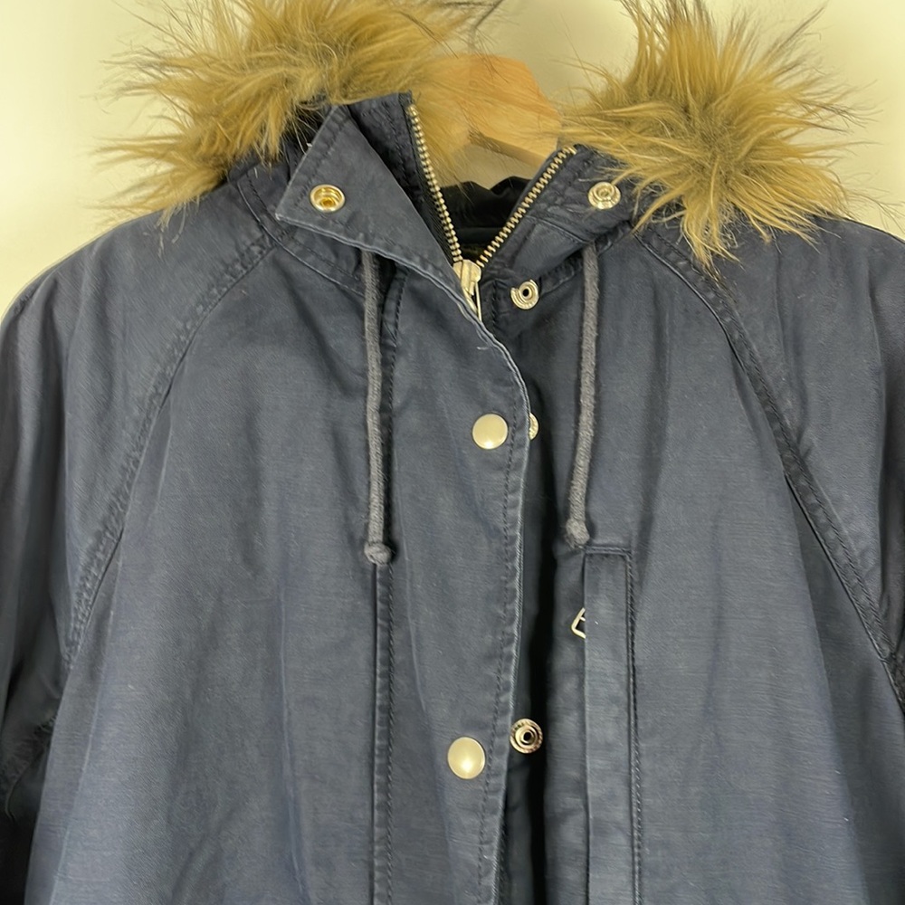 Gap Full Zip Snap Closure Removeable Lining Draws… - image 4